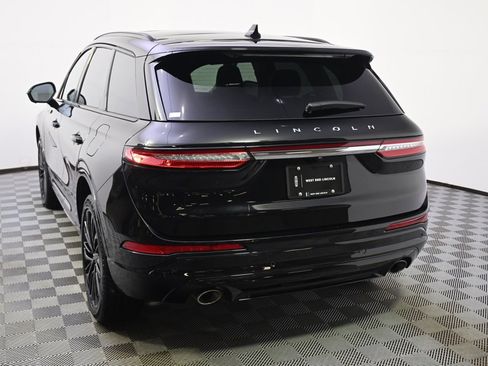 New 2025 Lincoln Corsair AWD w/ Equipment Group 101A image 4