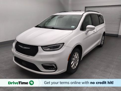 Used 2022 Chrysler Pacifica Touring-L FWD image 1
