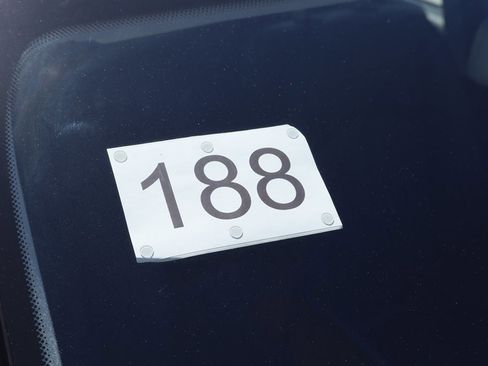 Used 2005 Mercedes-Benz E 500 4MATIC Sedan image 11