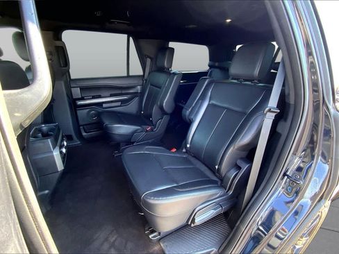 Used 2021 Ford Expedition XLT AWD/4WD image 21