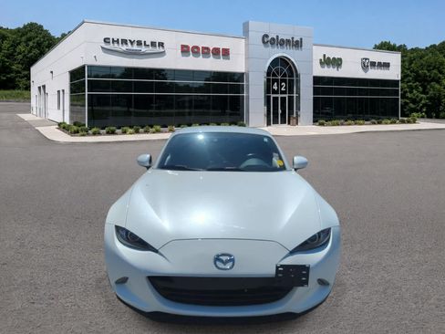Used 2019 MAZDA MX-5 Miata RF Grand Touring RWD image 9