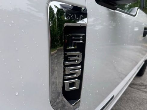 Used 2017 Ford F350 XLT w/ XLT Value Package AWD/4WD image 9