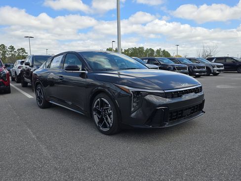 New 2026 Kia K4 GT-Line w/ GT-Line Sunroof Package image 2