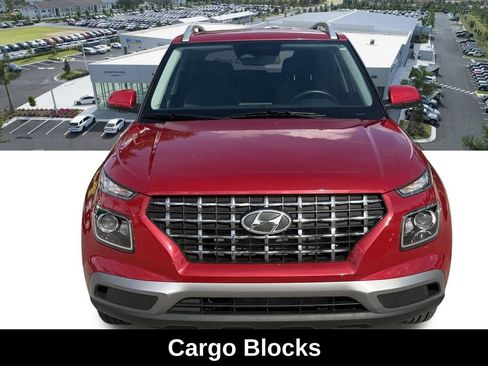 Used 2023 Hyundai Venue SEL w/ Cargo Package image 9