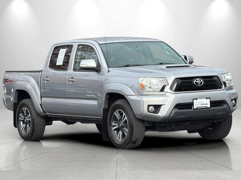Used 2015 Toyota Tacoma 4x4 Double Cab w/ TRD Sport Package image 9