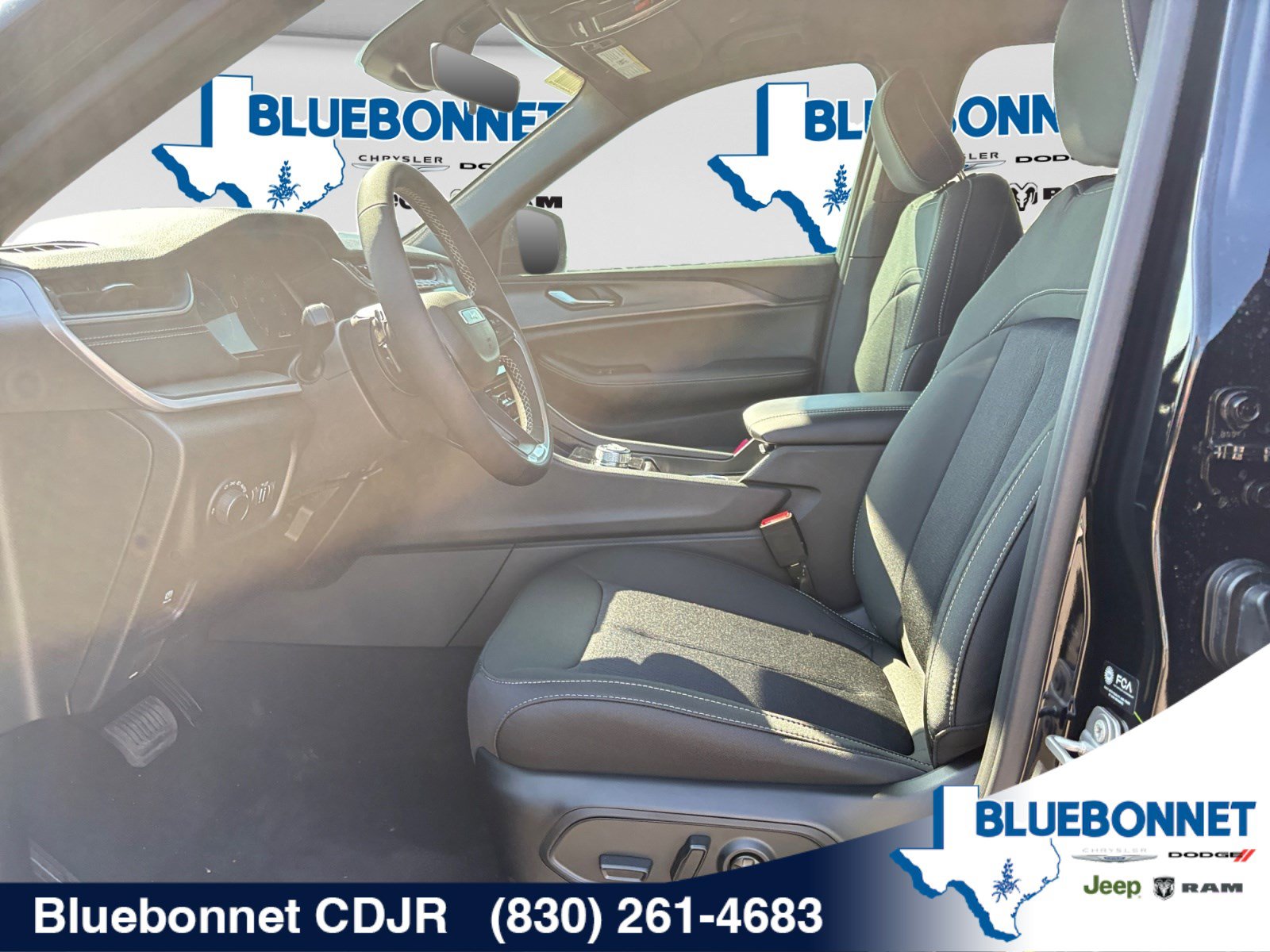 New 2026 Jeep Grand Cherokee Laredo RWD image 11