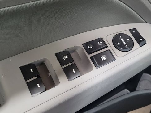 Used 2018 Hyundai Elantra SEL FWD image 27
