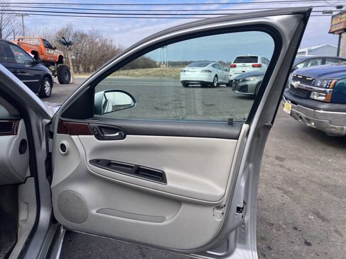 Used 2010 Chevrolet Impala LS image 21
