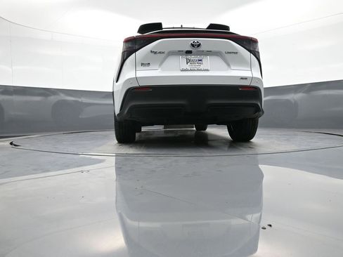 Certified 2023 Toyota bZ4X Limited image 31