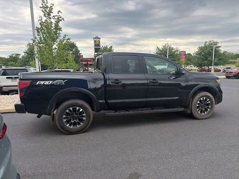 Used 2024 Nissan Titan PRO-4X w/ Pro-4x Convenience Package AWD/4WD image 7