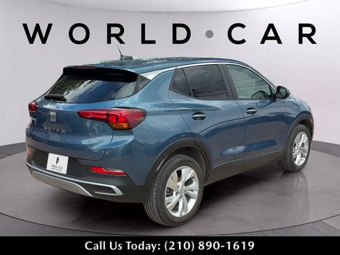 Used 2024 Buick Encore GX Preferred FWD image 3