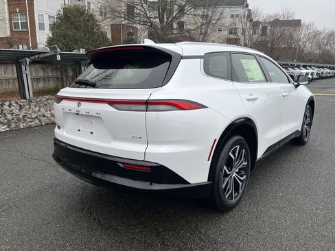 New 2026 Toyota Crown Signia image 4