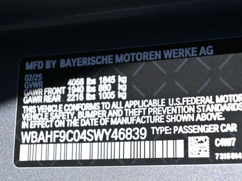 Used 2025 BMW Z4 M40i w/ Premium Package image 41