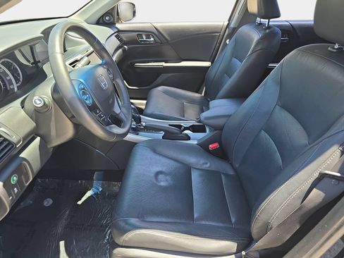 Used 2013 Honda Accord EX-L image 17