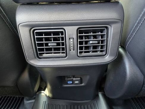 Used 2022 Toyota RAV4 XLE Premium AWD/4WD image 16