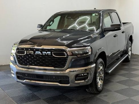 Used 2025 RAM 1500 Big Horn AWD/4WD image 5