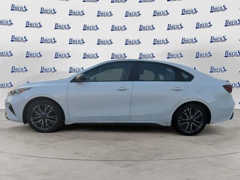 Used 2024 Kia Forte GT-Line w/ GT-Line Premium Package FWD image 5