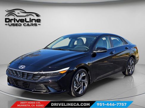 Used 2025 Hyundai Elantra Limited FWD image 1