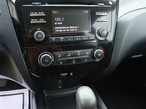 Used 2016 Nissan Rogue S AWD/4WD image 31