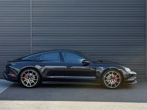 New 2026 Porsche Taycan 4S image 8