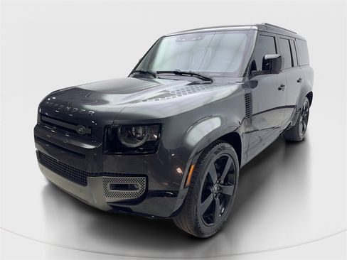 Used 2024 Land Rover Defender 130 Outbound image 2
