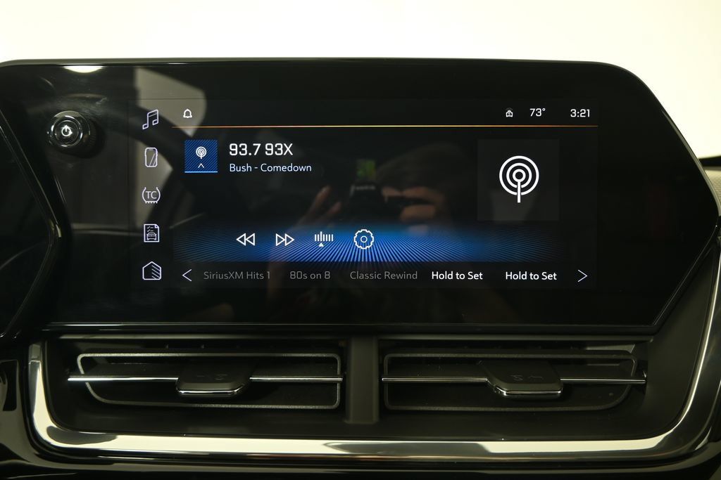 Used 2026 Chevrolet Trax RS w/ Driver Confidence Package FWD image 27