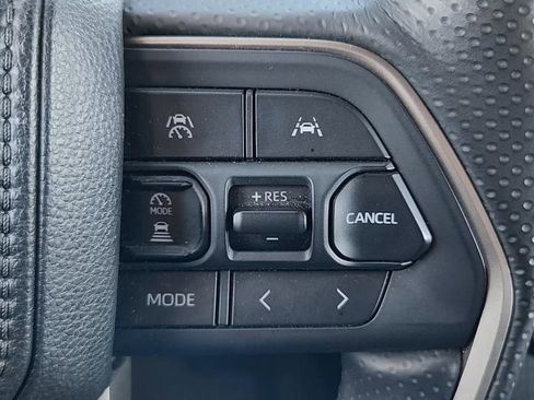 Used 2025 Toyota 4Runner SR5 image 13