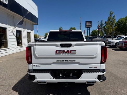 Certified 2025 GMC Sierra 1500 AT4 w/ AT4 Premium Package AWD/4WD image 6
