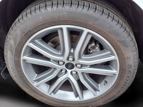 Used 2024 Ford Edge Titanium AWD/4WD image 8