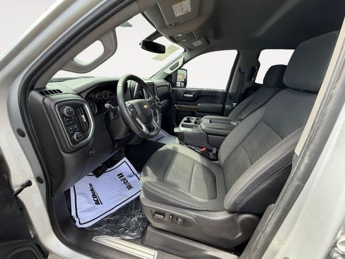 Used 2020 Chevrolet Silverado 3500 LT w/ Texas Edition AWD/4WD image 17
