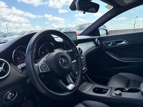 Used 2017 Mercedes-Benz CLA 250 image 12