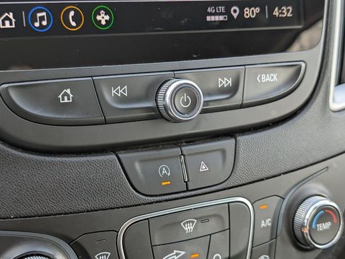 Used 2024 Chevrolet Malibu LS w/ Driver Confidence Package FWD image 19