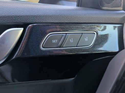 Used 2021 Hyundai Palisade Limited image 19