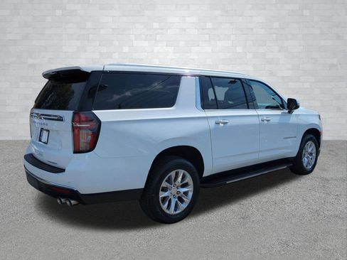 Used 2024 Chevrolet Suburban Premier image 5