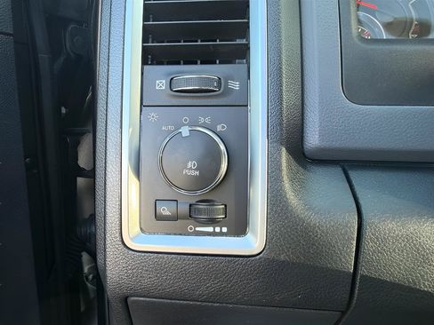 Used 2016 RAM 1500 Big Horn AWD/4WD image 16
