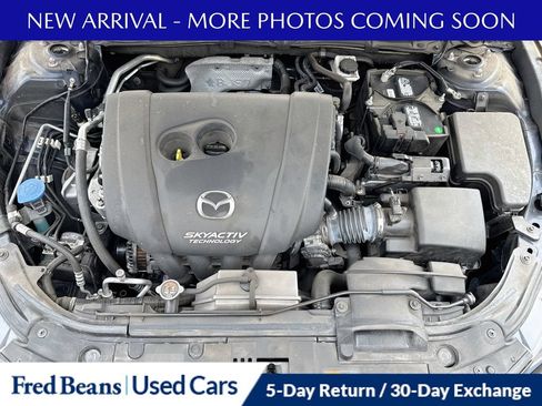 Used 2018 MAZDA MAZDA3 Grand Touring FWD image 11
