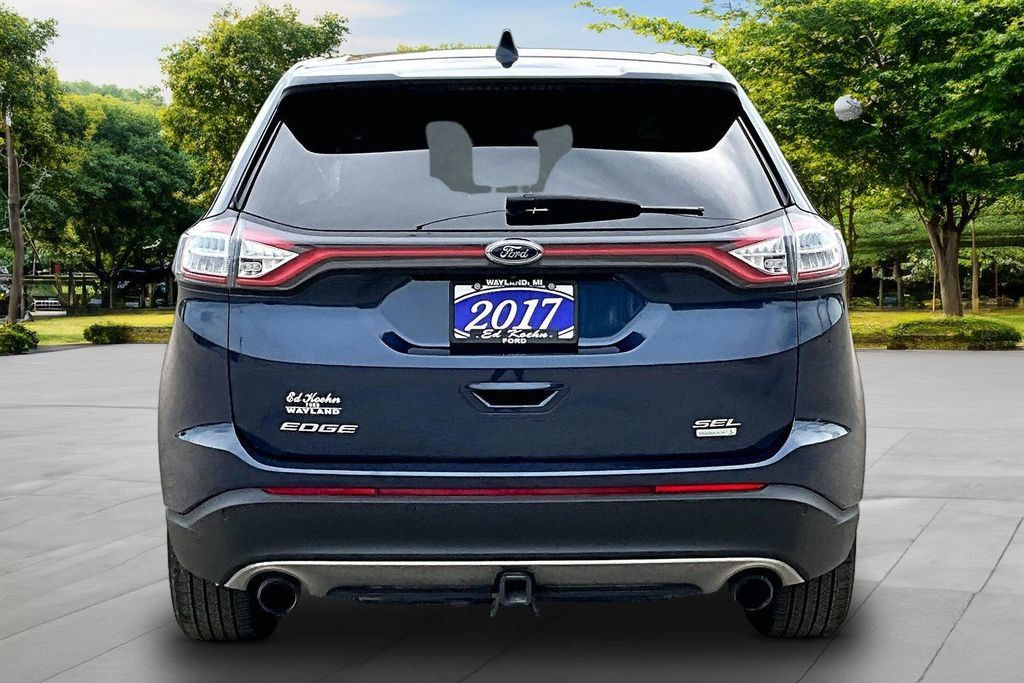 Used 2017 Ford Edge SEL w/ Equipment Group 201A FWD image 4
