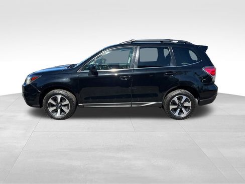 Used 2017 Subaru Forester 2.5i Limited AWD/4WD image 5