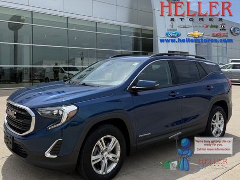 Used 2020 GMC Terrain SLE w/ Driver Convenience Package AWD/4WD image 1