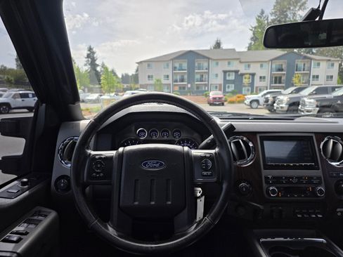 Used 2011 Ford F250 Lariat w/ FX4 4X4 Off-Road Pkg image 11