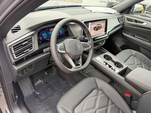 New 2026 Volkswagen Atlas Cross Sport SE FWD image 12