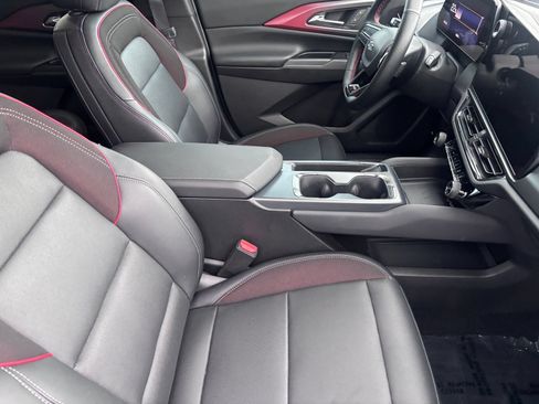 Used 2025 Chevrolet Equinox EV RS w/ LPO, All-Weather Mat Package FWD image 14
