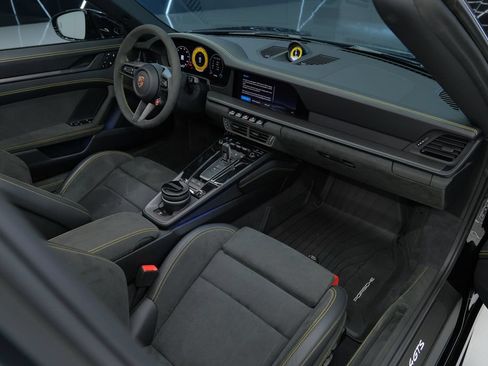 Used 2026 Porsche 911 Targa 4 GTS AWD/4WD image 33