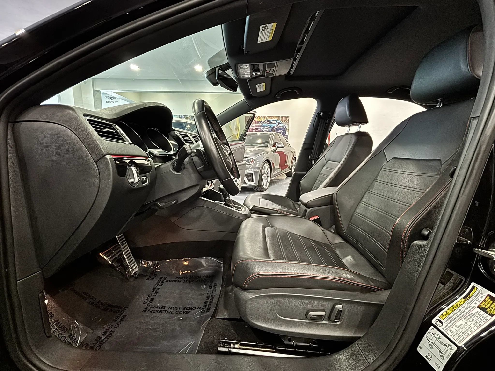 Used 2017 Volkswagen Jetta GLI FWD image 12