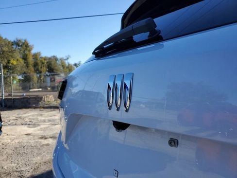 New 2026 Buick Envision Avenir image 7