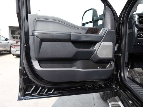 Used 2023 Ford F350 Lariat AWD/4WD image 46