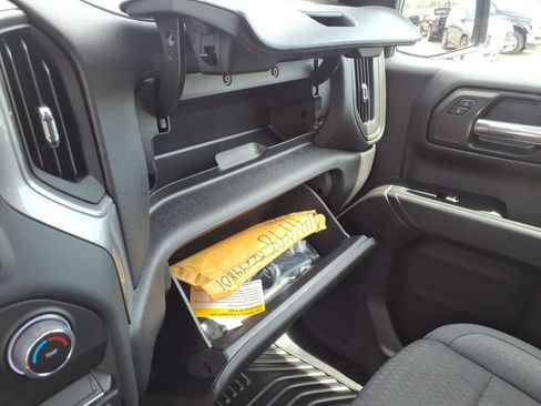 Used 2024 Chevrolet Silverado 1500 Custom w/ Turbomax Blackout Package RWD image 31