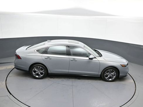 Used 2025 Honda Accord EX-L image 35