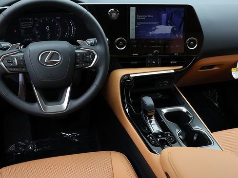 New 2026 Lexus NX 350 AWD image 17