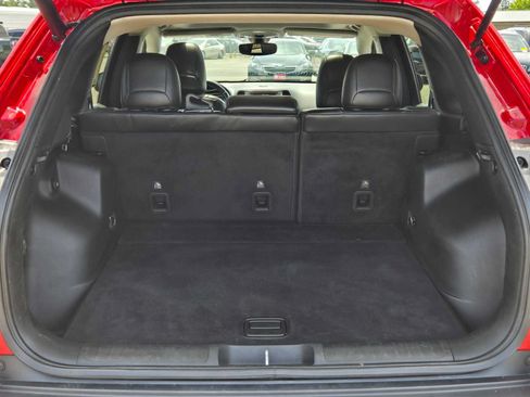 Used 2019 Jeep Cherokee Trailhawk w/ Comfort/Convenience Group AWD/4WD image 15